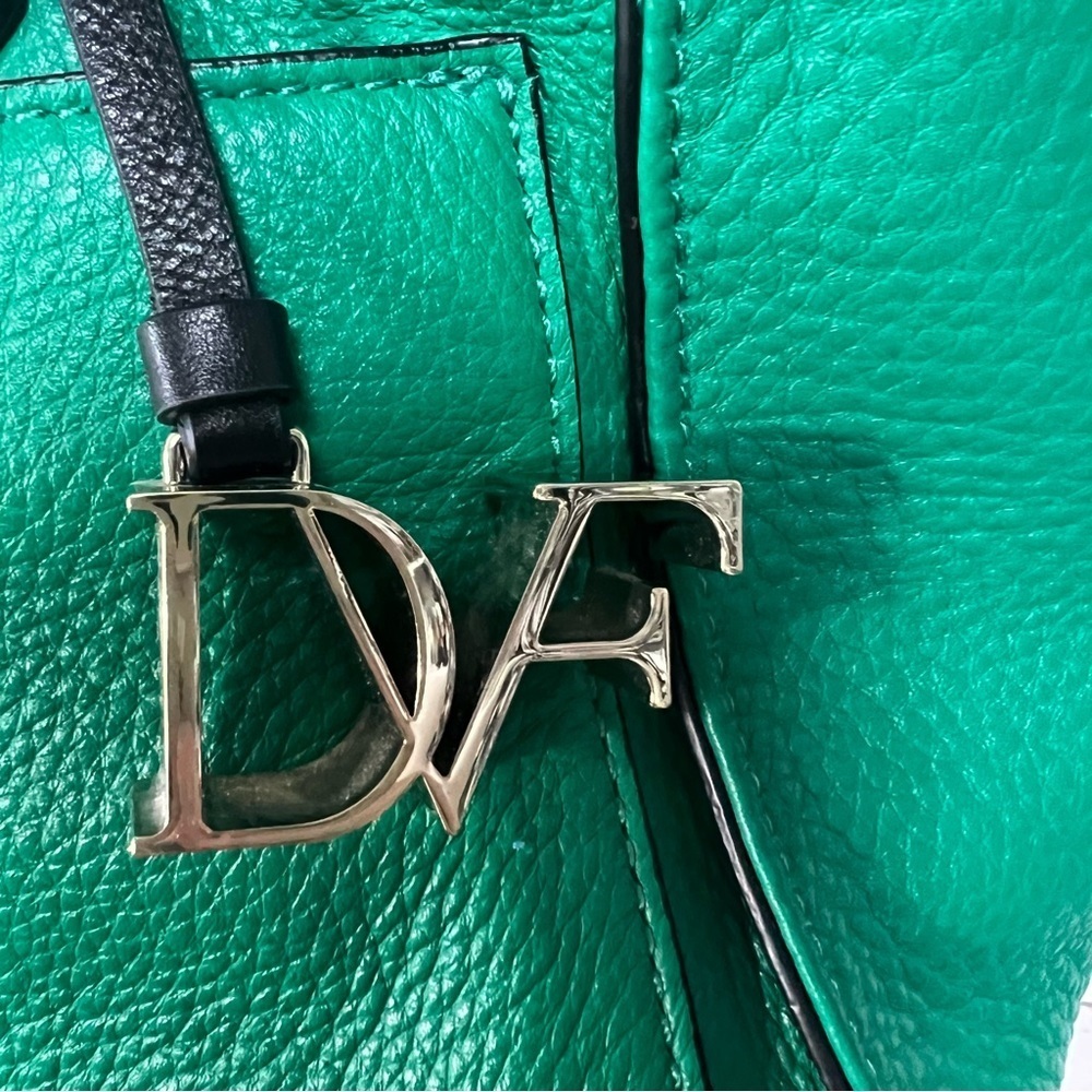 DIANE Von FURSTENBERG Spring Green LEATHER CONVERTIBLE Crossbody SATCHEL BAG - Picture 6 of 16